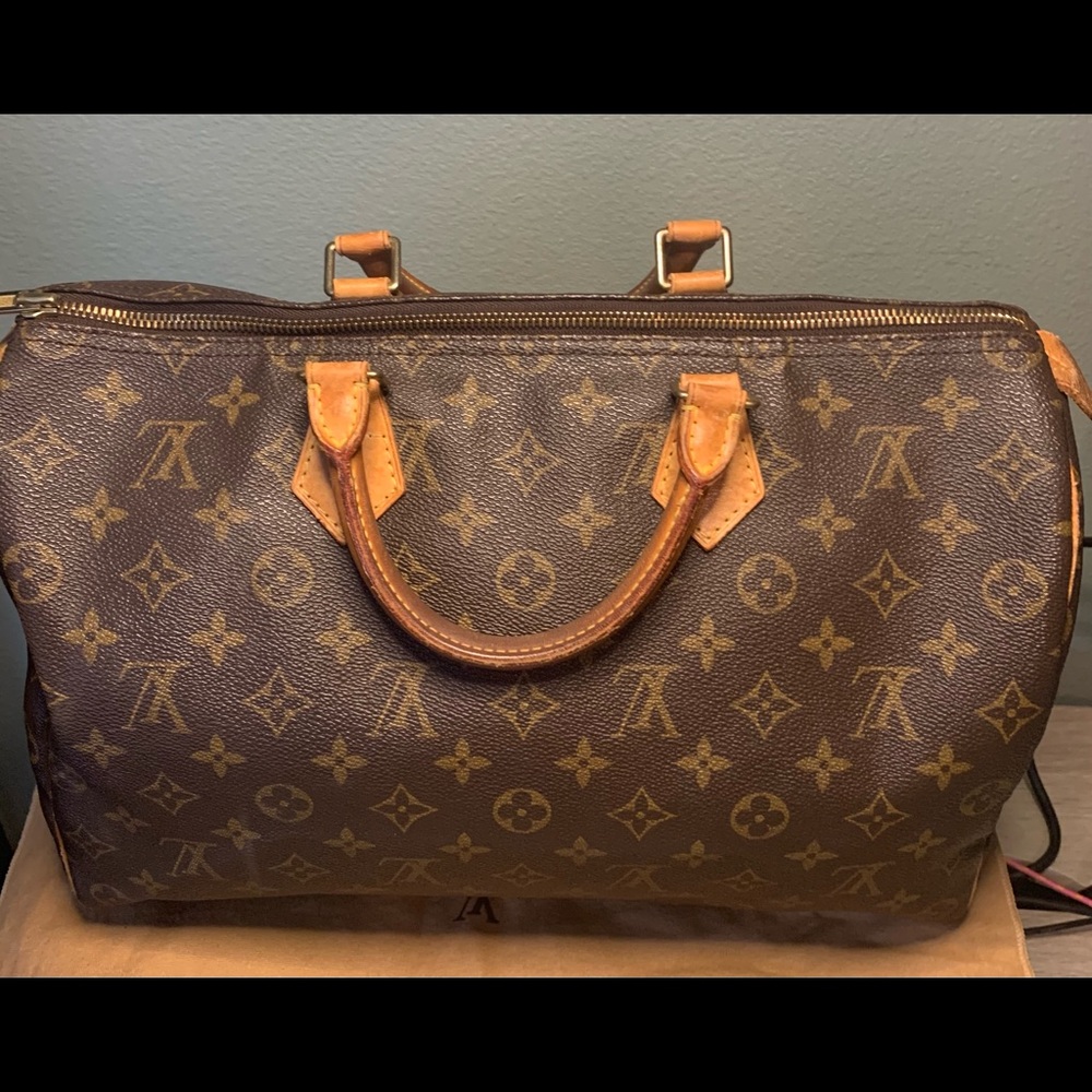 Louis Vuitton Speedy 35